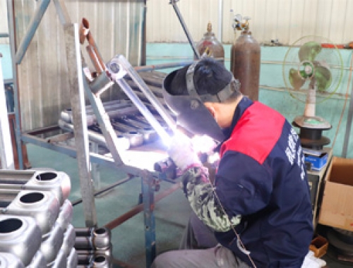 生產(chǎn)車(chē)間